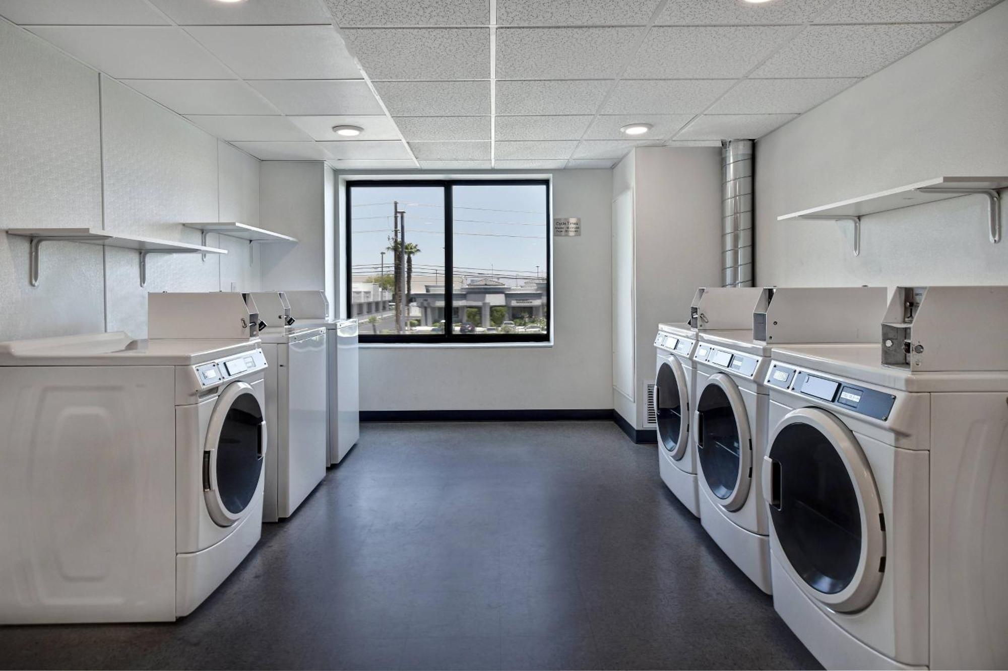 Fairfield Inn & Suites Las Vegas Airport South Exteriör bild