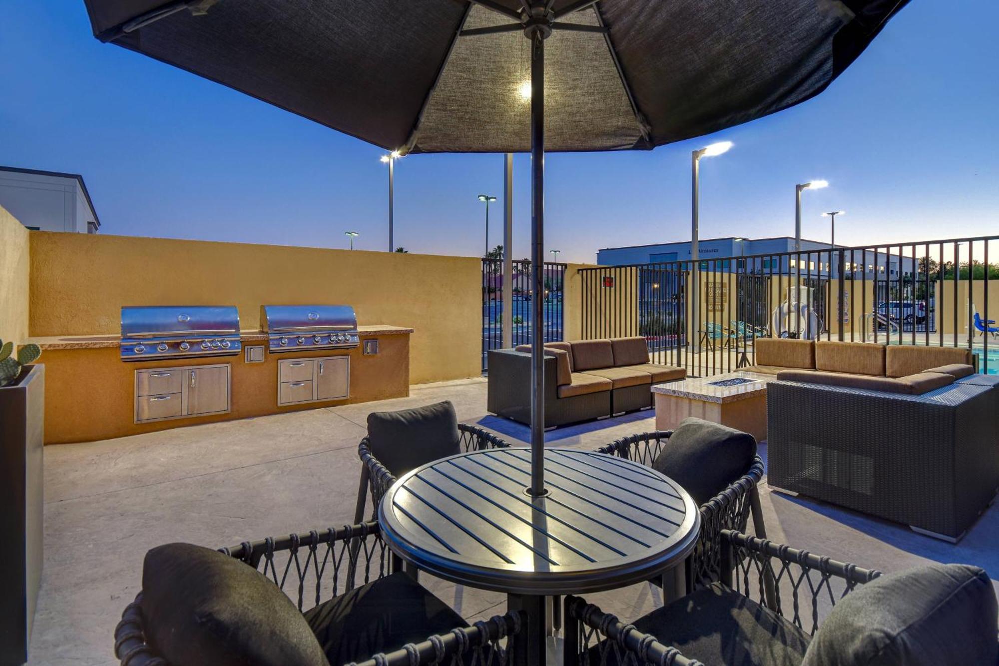Fairfield Inn & Suites Las Vegas Airport South Exteriör bild